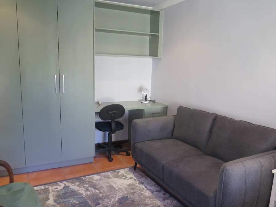 To Let 1 Bedroom Property for Rent in Mowbray Western Cape